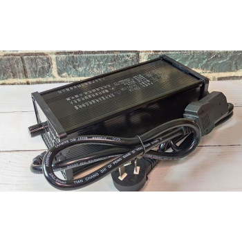 Зарядний пристрій 84В 2-15А