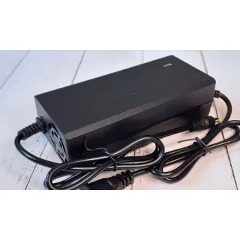 Зарядний пристрій 12,6В 5А