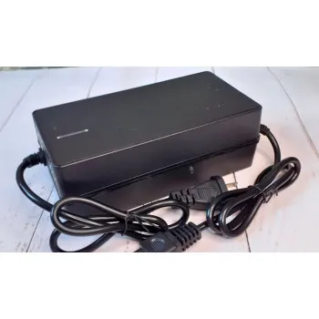 Зарядний пристрій 25,2В 10А